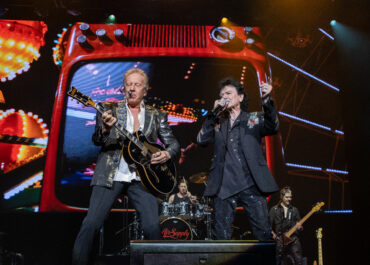 Air Supply Delivers a Night of Timeless Hits at Mohegan Sun Arena